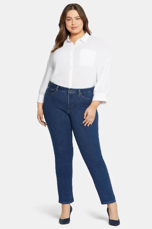 Sheri Slim Jeans In Plus Size - Quinn