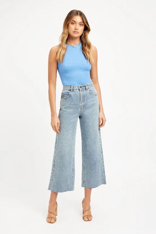 Taylor Crop Flare