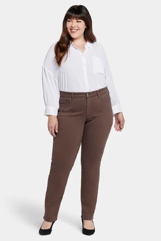 Marilyn Straight Jeans In Plus Size - Coffee Bean