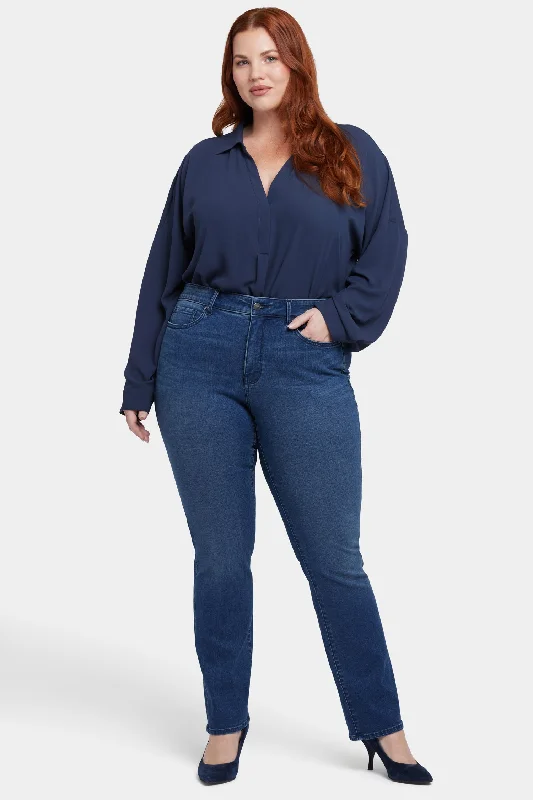 Marilyn Straight Jeans In Plus Size - Rendezvous