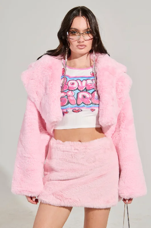 POPPY CROPPED FUR COAT IN LIGHT PINK